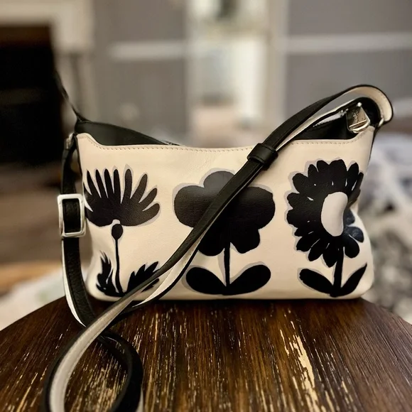 NWT Brighton Celebrates Vera Secret Garden Leather Pouch Crossbody - Picture 4 of 4